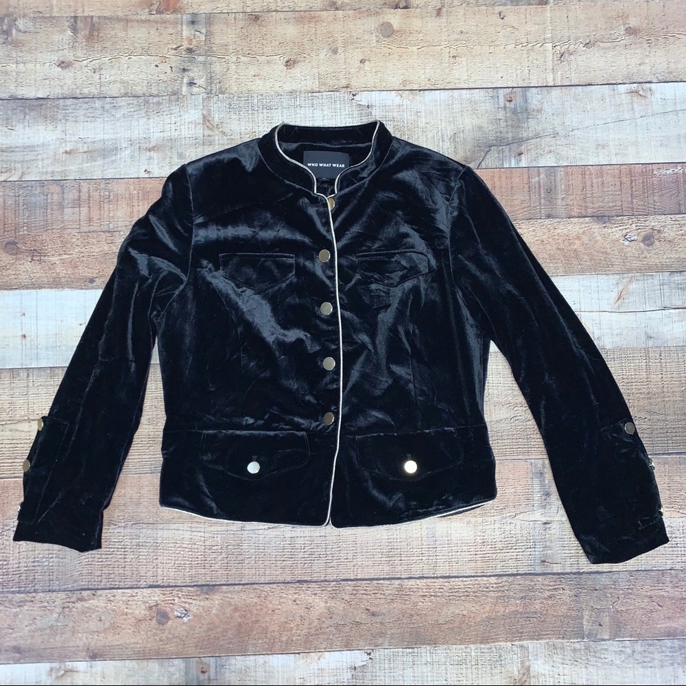 Who What Wear | Black Velvet Blazer w/Gold Buttons